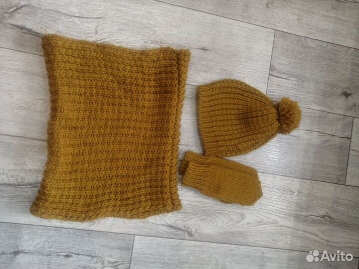 Комплект шапка и снуд женский