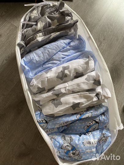 Бортики подушки в детскую кроватку новые