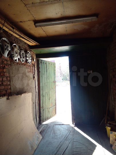 Гараж, > 30 м²