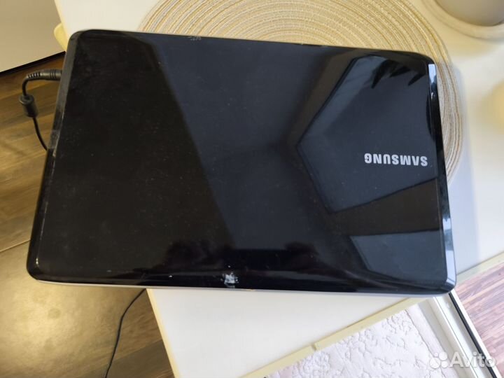 Ноутбук Samsung rv508