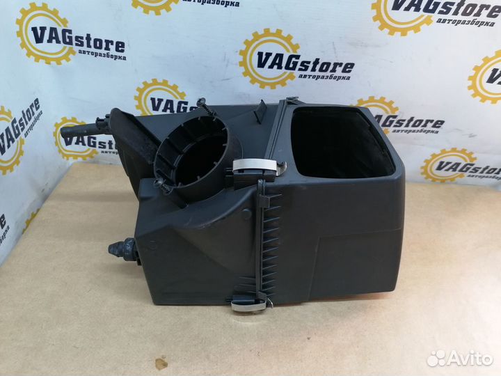 Корпус воздушного фильтра Audi A6 С6 2007