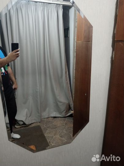 Зеркало настенное