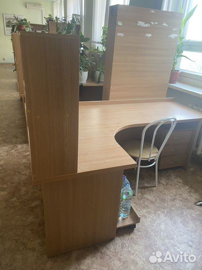 Стол офисный