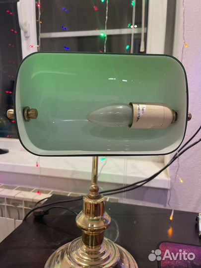 Лампа настольная