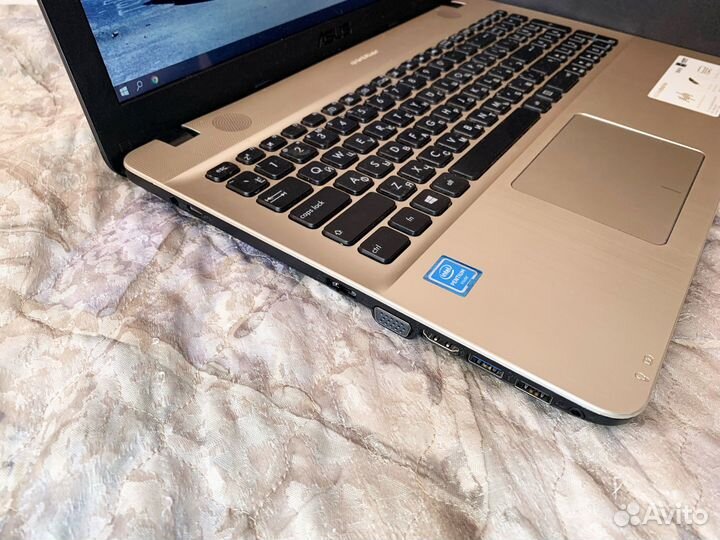 Ноутбук Asus X541NA 4 Ядра / SSD + Новая Сумка