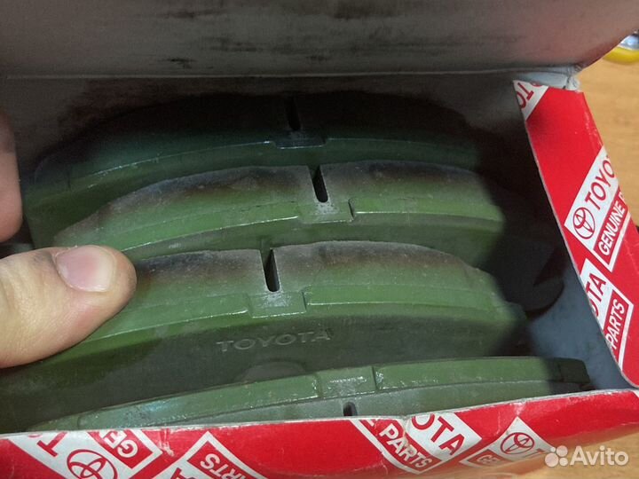 Колодки передние toyota оригинал