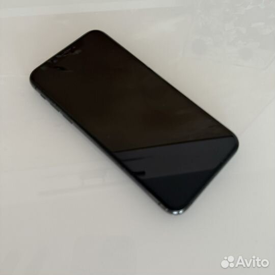 iPhone Xs, 256 ГБ