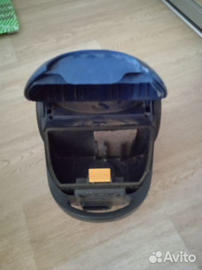 Рабочий пылесос LG V-C3048ND (без шланга)