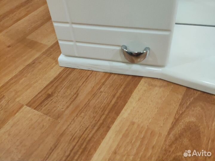 Полка для ванной с зеркалом