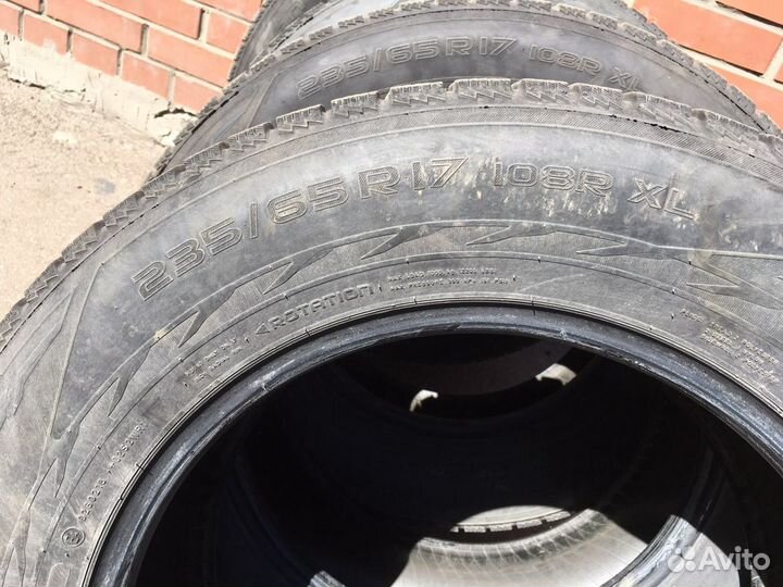 Nokian Tyres Hakkapeliitta R2 SUV 235/65 R17