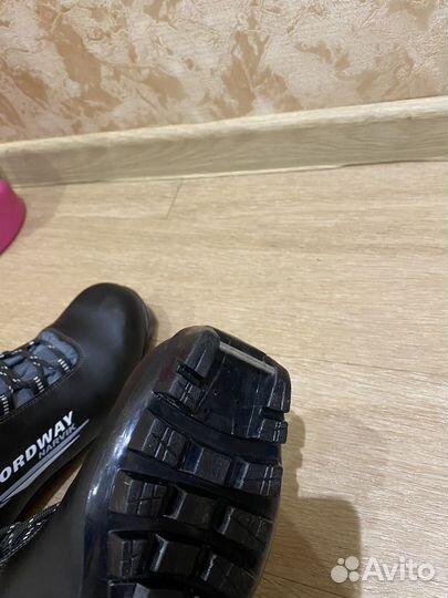 Ботинки лыжные