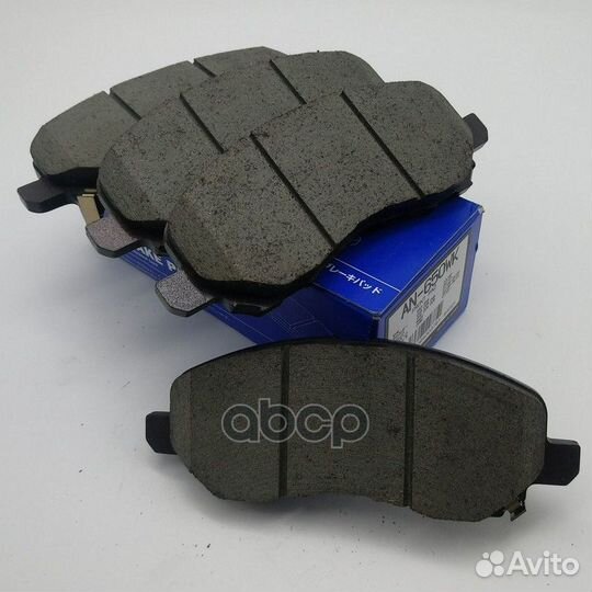 Колодки тормозные перед mitsubishi outlander 05