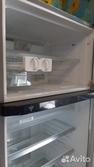 Холодильник бу sharp