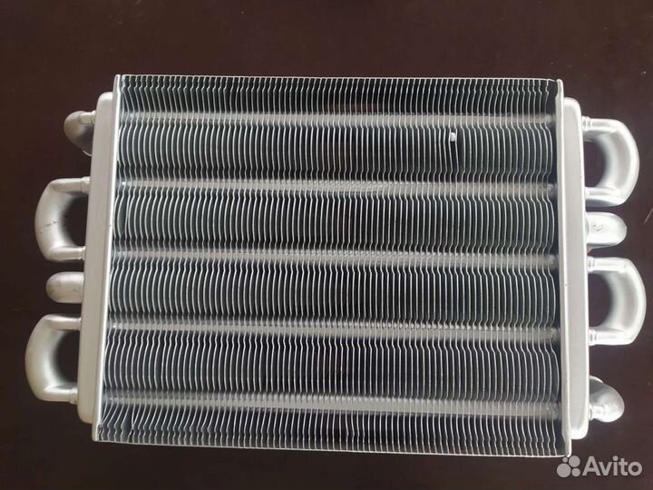 Теплообменник 710537600 Baxi Main 5