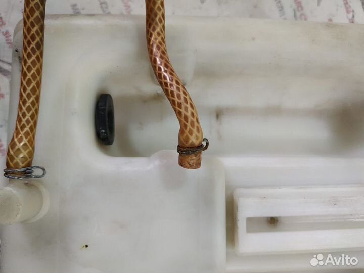 Бачок омывателя стекла w210 Mercedes