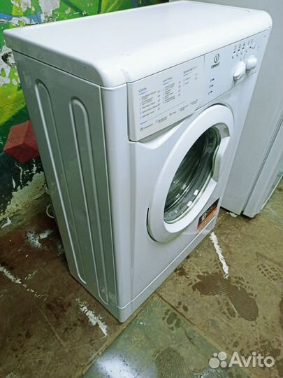 Индезит super узкий 33