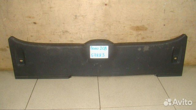 Обшивка багажника Peugeot 208