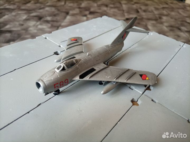 Сборная модель самолета