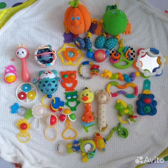 Развивающие игрушки, погремушки