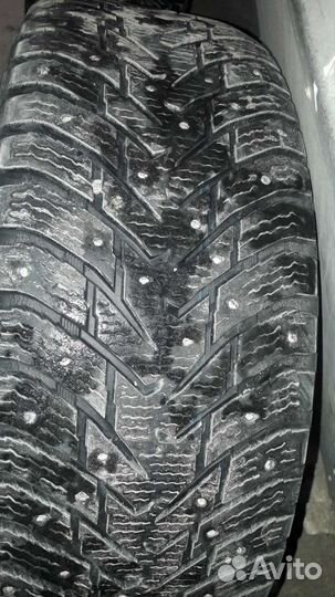 Nokian Tyres Hakkapeliitta 8 SUV 225/60 R17