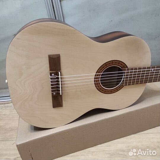 Гитара новая классическая полноразмерная 4/4