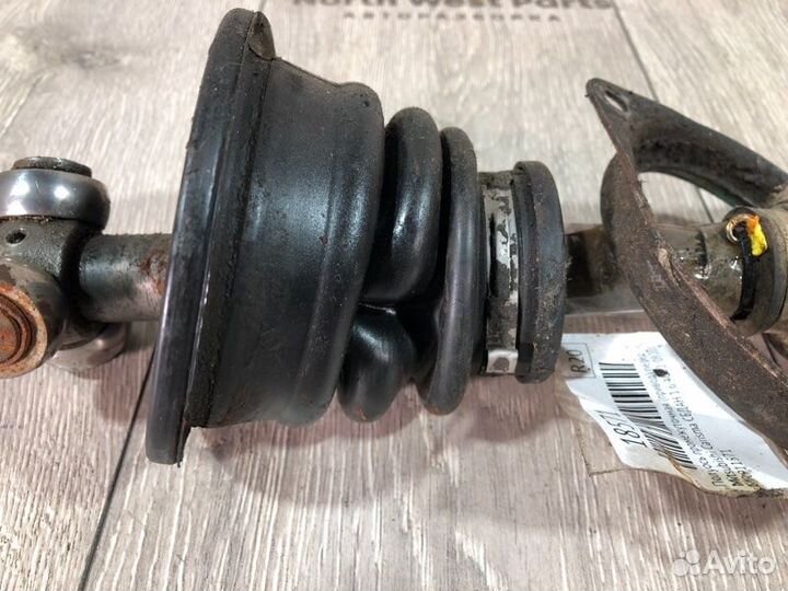 Полуось промежуточная (привод) передний левый