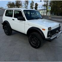 ВАЗ (LADA) 4x4 (Нива) 1.7 MT, 2017, 28 300 км, с пробегом, цена 745 000 руб.