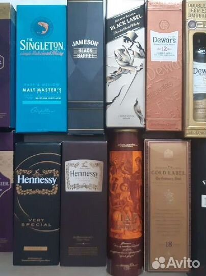 Бутылки с коробками, без,от виски, коньяка и т.п