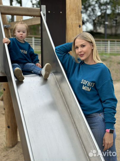 Свитшот София и мама Софии