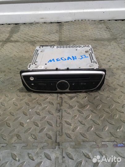 Медиацентр / Магнитола (Renault Megane)