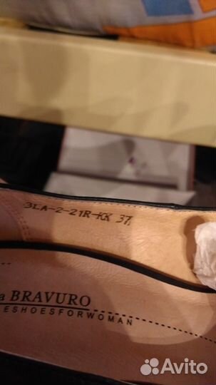 Туфли темно-синие новые на каблуке натуральная кож