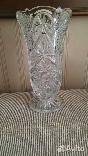 Хрустальная ваза для цветов
