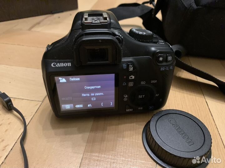 Canon EOS1100d DS126291 macro 0.25m/0.8ft