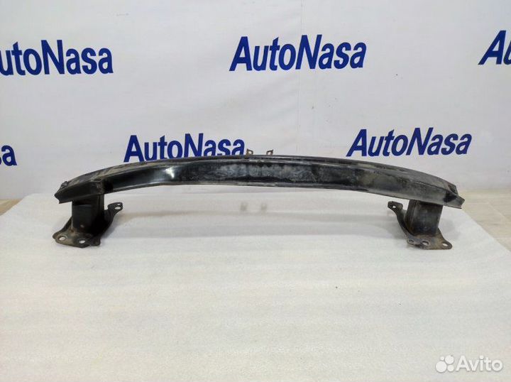 Усилитель бампера передний Volkswagen Jetta