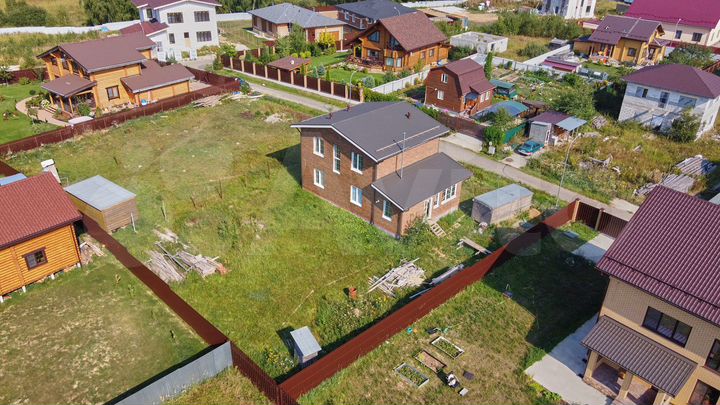 Дом 156 м² на участке 8,7 сот.