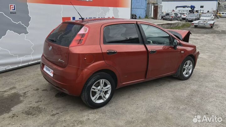 Балка подмоторная Fiat Grande Punto (199) 51913756