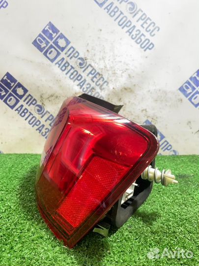 Фонарь задний правый Volkswagen Jetta седан 1.4