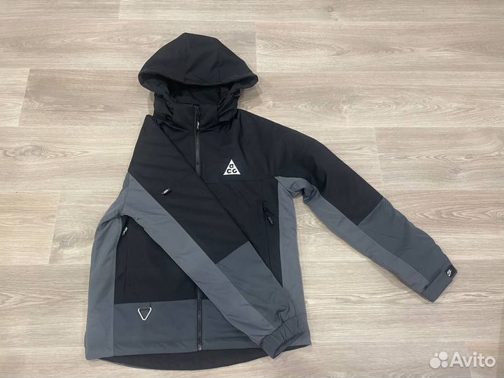 Ветровка nike acg
