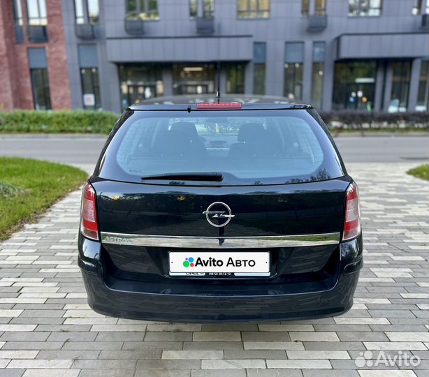 Opel Astra 1.6 МТ, 2012, 136 000 км