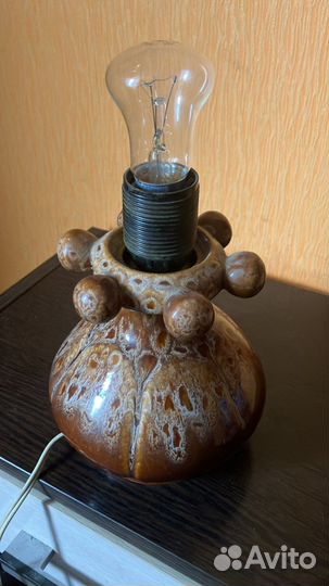 Лампа настольная