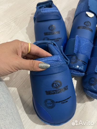 Перчатки и защита для каратэ xs