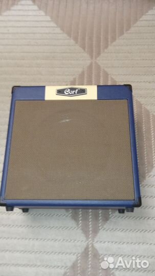 Cort cm30r комбоуселитель для электрогитары