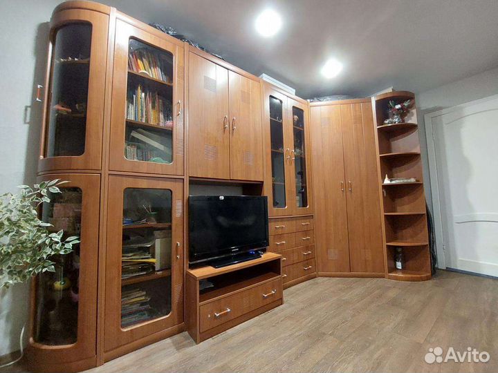 Стенка в гостиную бу