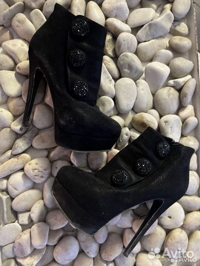 Nando muzi ботильоны