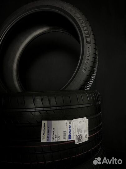 Michelin Pilot Sport 4 SUV 275/35 R22 104Y