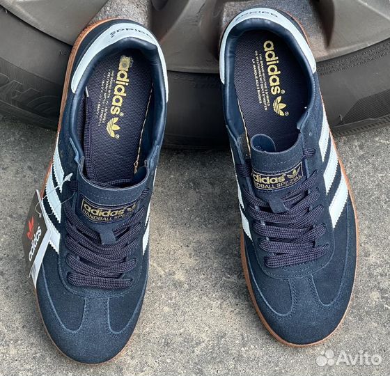 Кроссовки adidas Spezial