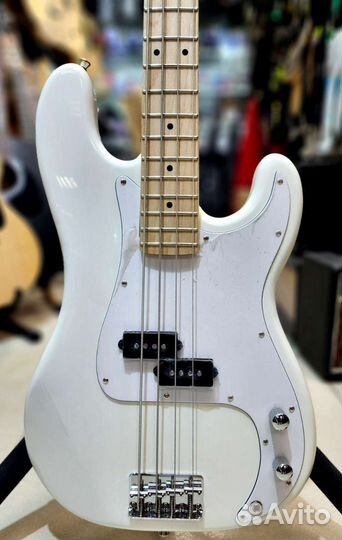 Бас гитара Aria Pro 2 (Новая)