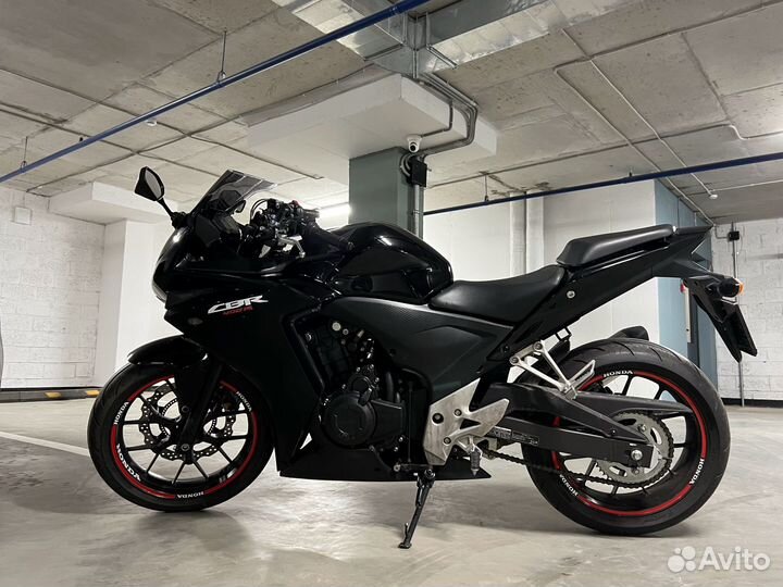 Honda cbr 400r (ABS)