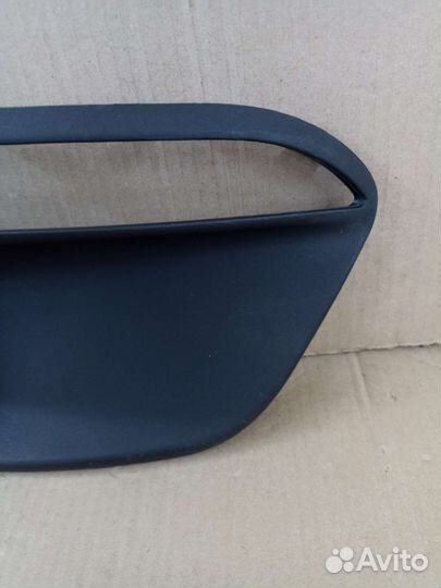 Рамка противотуманной фары левой Kia Rio X-Line