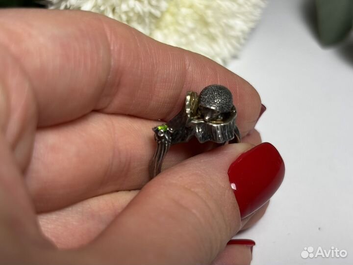 Серебряное кольцо